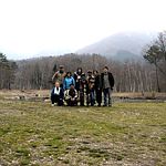 最後にみんなで記念撮影。おーい、みんなもっとこっちへ寄ろうよ。え、僕がそっちに近寄ればいいの?